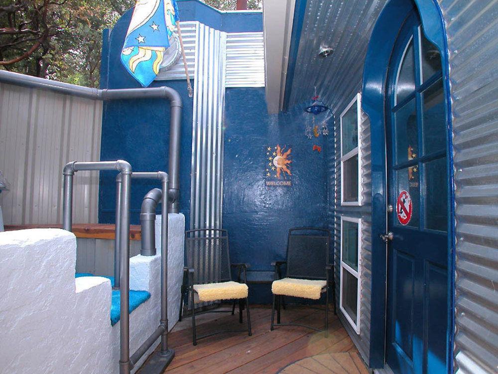 ג'וליאן Wikiup Hummingbird Hotel מראה חיצוני תמונה