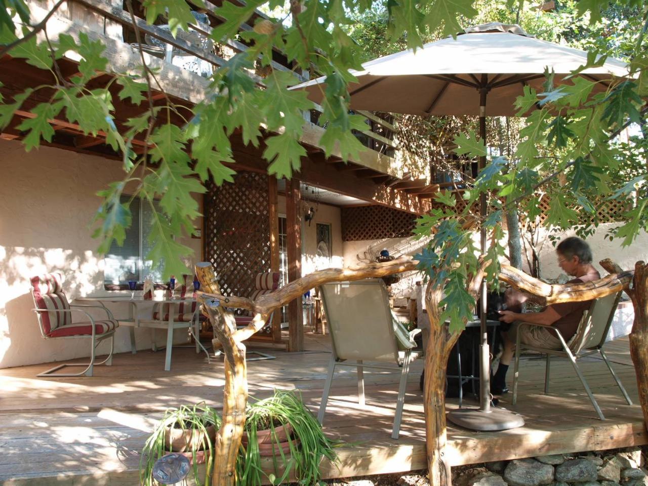 ג'וליאן Wikiup Hummingbird Hotel מראה חיצוני תמונה
