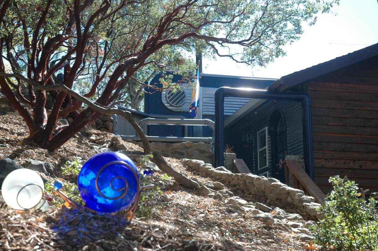 ג'וליאן Wikiup Hummingbird Hotel מראה חיצוני תמונה